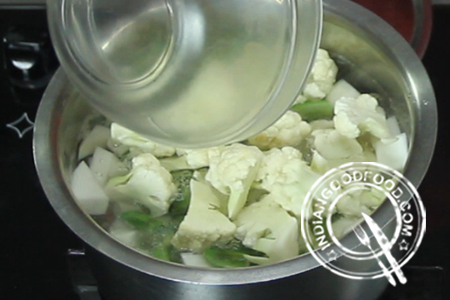 shalgam-gajar-sem-gobhi-mix-achar